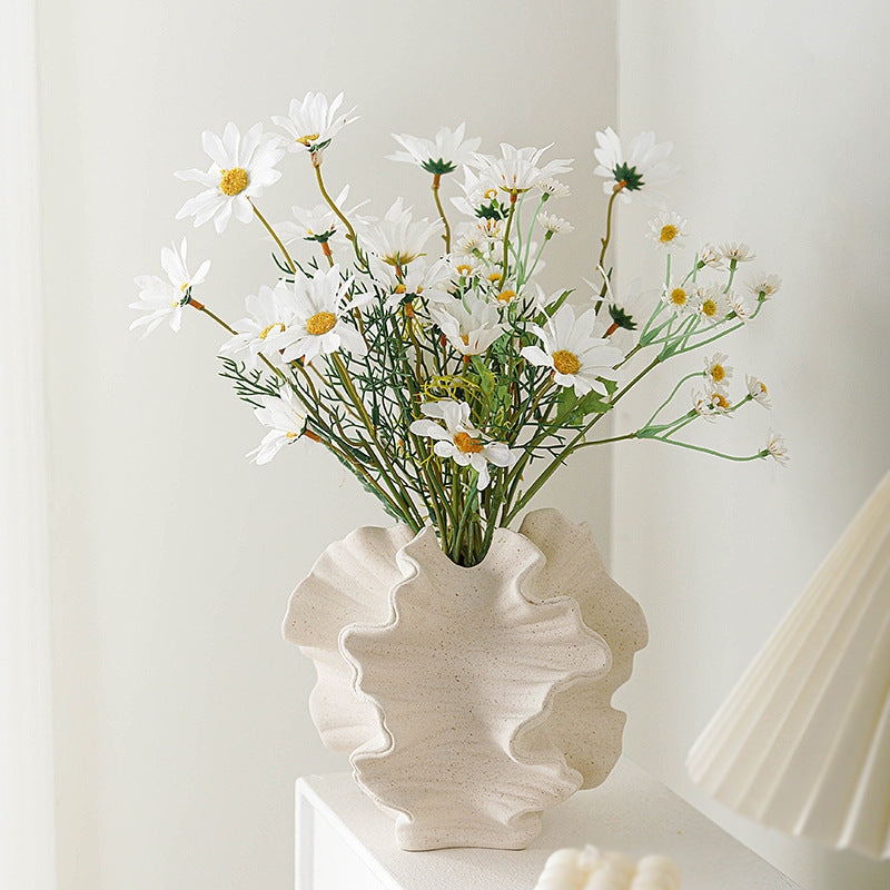 Illusion” Matte White Ceramic Vase – Handmade Minimalist Art