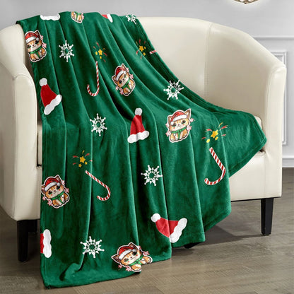 Christmas Snowflake & Santa Flannel Blanket – Cozy All-Season Decorative Throw