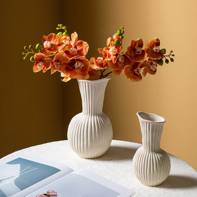 Minimalist Ceramic Vase – Seashell Texture Matte Glazed